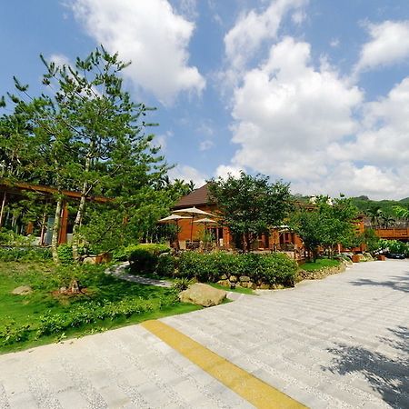 Sakura Villa Nantou Buitenkant foto